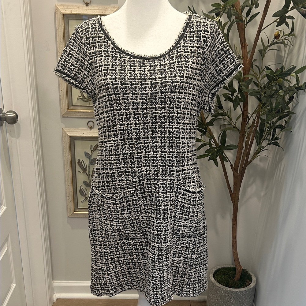 NWT Max Studio Black and White Tweed Short Sleeve Shift Dress